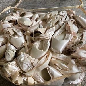 Used ballet pointe shoes for decorating
